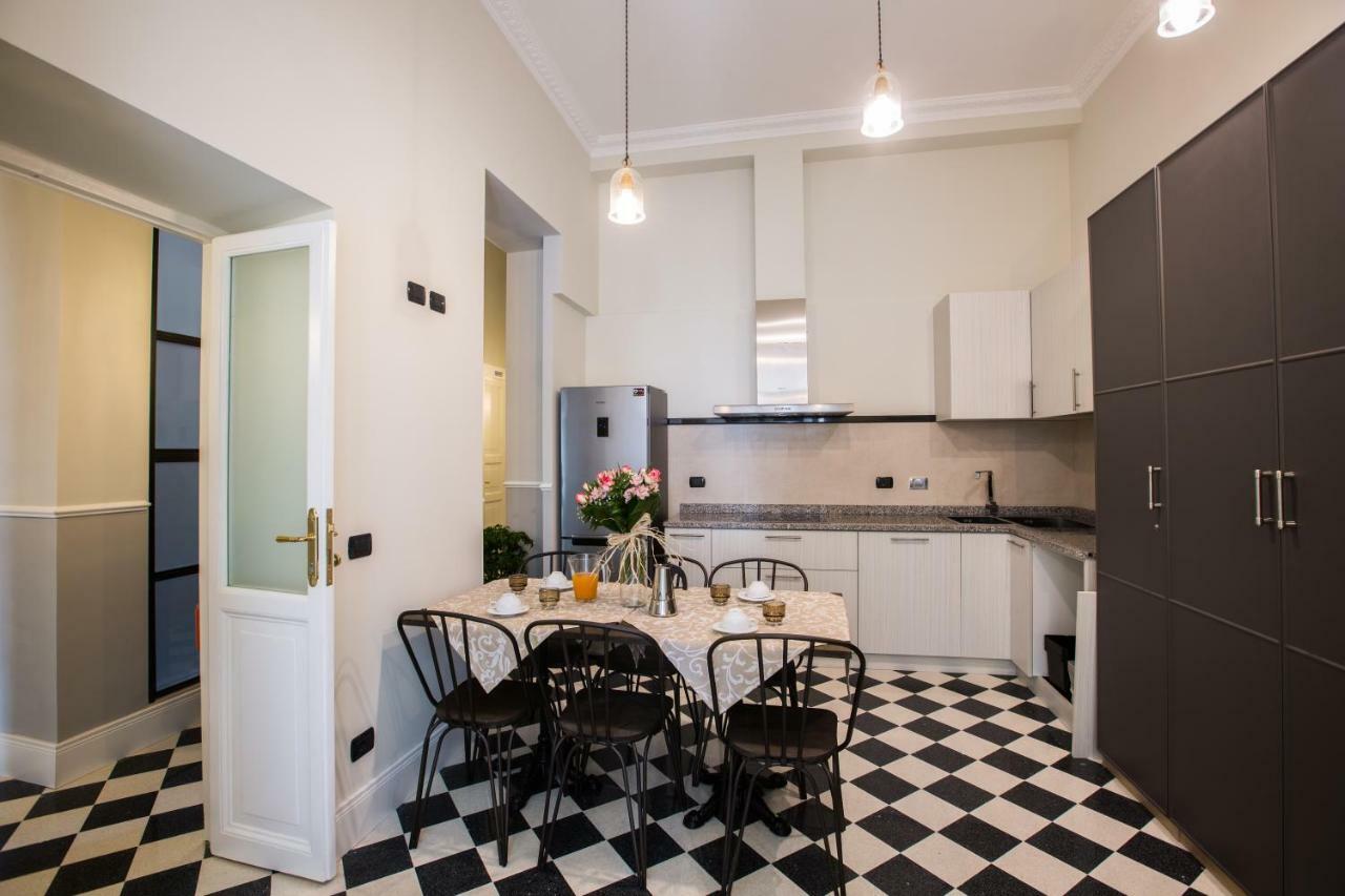 Art Nouveau Colosseo Bed & Breakfast Rome
